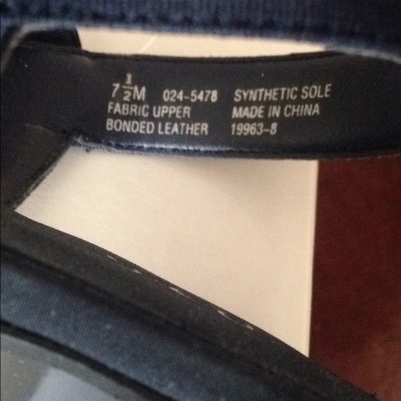 9•2•5 Eliza Navy Blue Kitten Heel Sandals - Picture 5 of 5